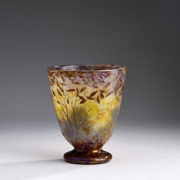 Bild 1 zu Objekt, Rare Vase 'Coup de Vent dans les Arbres', or 'Feuilles d'Automne', 1913-19, Henri Berg&eacute;, Daum Fr&egrave;res, Nancy, 180A 27