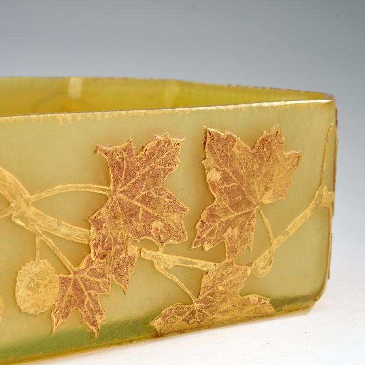 Bild 3 zu Objekt, Schale 'Boule caboss&eacute;e, Aurore, Platanes', 1893, Jacques Gruber, Daum Fr&egrave;res, Nancy, 180A 1