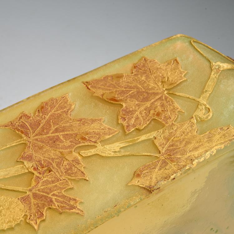 Bild 6 zu Objekt, Schale 'Boule caboss&eacute;e, Aurore, Platanes', 1893, Jacques Gruber, Daum Fr&egrave;res, Nancy, 180A 1