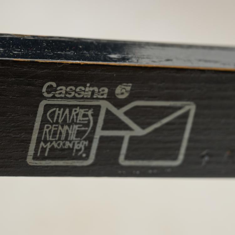 Bild 6 zu Objekt, Vier St&uuml;hle und zwei Armlehnst&uuml;hle 'Candida Cottage Chair', 1918 (Entwurf), Charles Rennie Mackintosh, Cassina, Mailand / Milan, 183A 126
