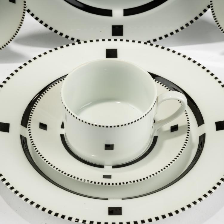 Bild 3 zu Objekt, 23-teiliges Geschirrservice 'Tuxedo', 1984 (Entwurf), Robert Siegel,Charles Gwathmey, Swid Powell, New York, 183A 89