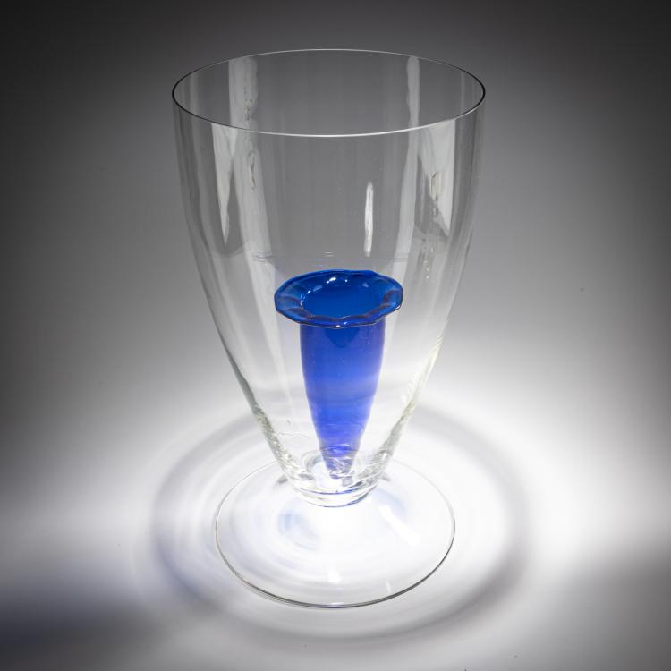 Bild 3 zu Objekt, 'Garnier' vase from the 'Follies' series, 1990 (design), Philippe Starck, Driade, Corsico, 181A 129