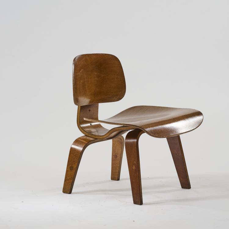 Bild 1 zu Objekt, Armchair 'LCW', 1946 (design), Charles & Ray Eames, Miller Herman, S&uuml;damerika, 181A 214