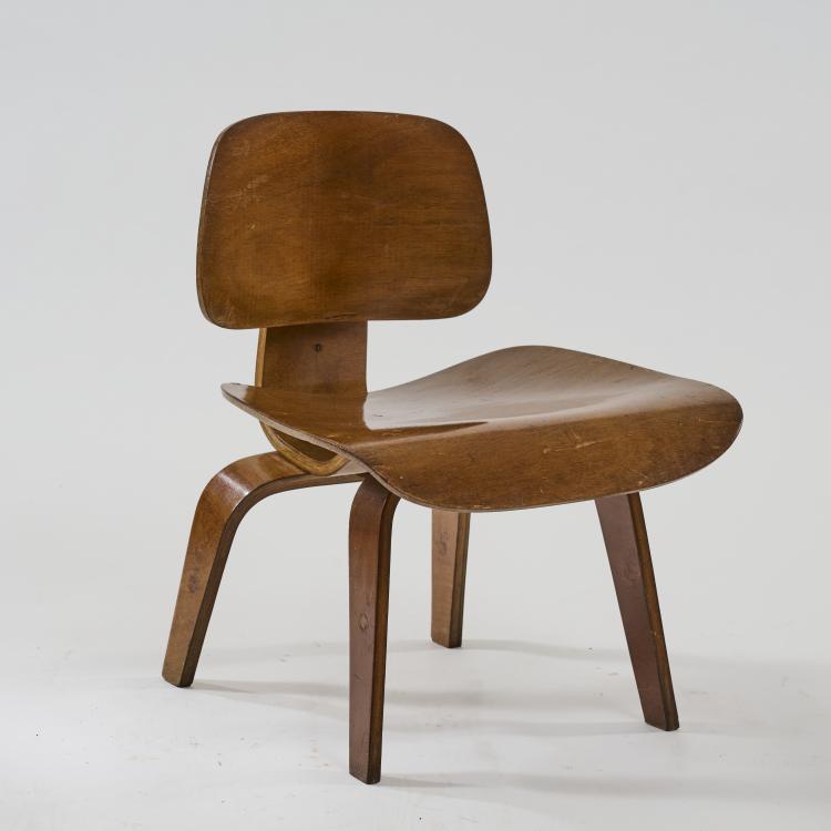 Bild 2 zu Objekt, Armchair 'LCW', 1946 (design), Charles & Ray Eames, Miller Herman, S&uuml;damerika, 181A 214