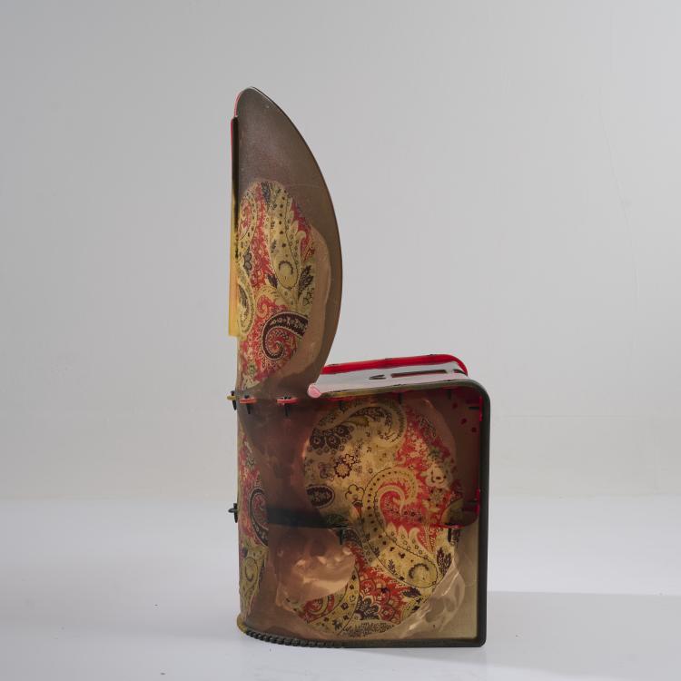 Bild 5 zu Objekt, 'Nobody's chair' from the 'Nobody's perfect' series, 2003, Gaetano Pesce, Zerodisegno, San Giuliano Vecchio; Etro, Mailand / Milan, 180B 527