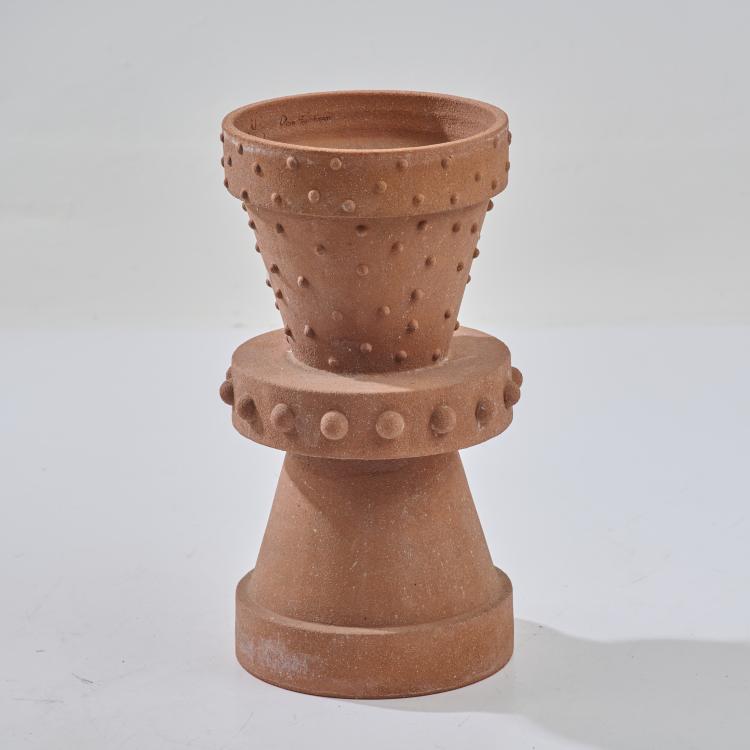 Hauptbild zu Objekt, Flower pot from the 'Folly' series, 1991-93, Dan Friedman, Alessio Sarri Ceramiche, Sesto Fiorentino, 180B 558