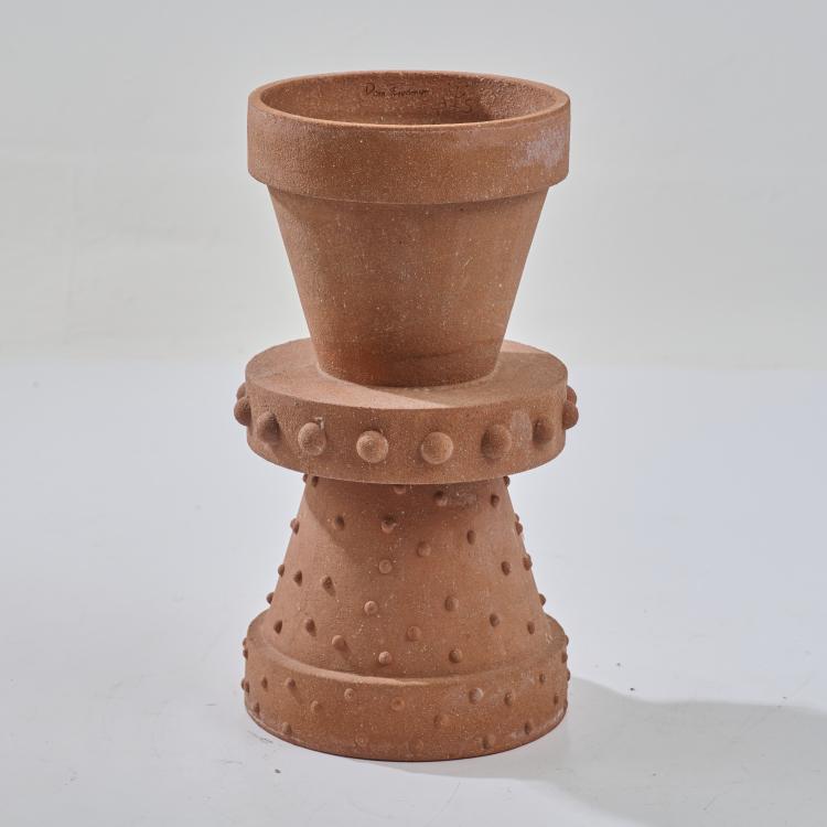 Bild 1 zu Objekt, Flower pot from the 'Folly' series, 1991-93, Dan Friedman, Alessio Sarri Ceramiche, Sesto Fiorentino, 180B 558