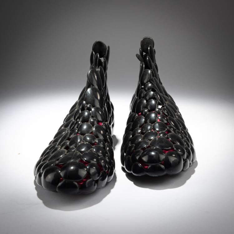 Bild 1 zu Objekt, Paar Schuhe 'Fontessa', 2010, Gaetano Pesce, Melissa, Brasilien / Brasil, 181A 156