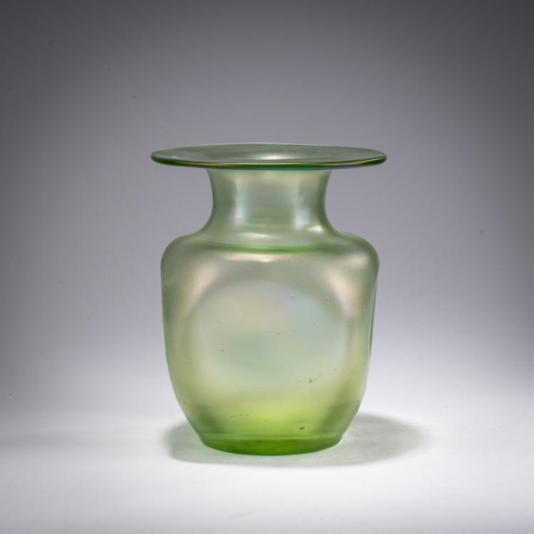 Bild 1 zu Objekt, Vase 'Creta glatt', 1898, L&ouml;tz Wwe., Klosterm&uuml;hle / Loetz, Klastersky Mlyn, 182A 200