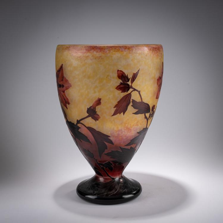 Bild 3 zu Objekt, Goblet vase 'Hibiscus', 1919, Daum Fr&egrave;res, Nancy, 182A 64