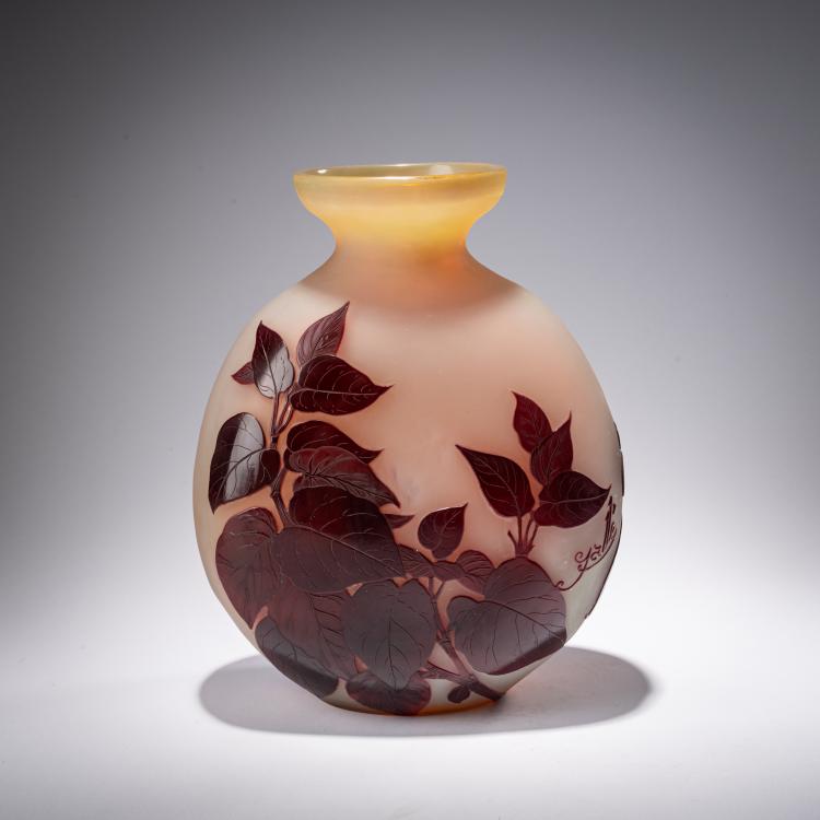 Bild 3 zu Objekt, Bulbous Vase 'Lilas', 1908-20, Gall&eacute;, Nancy, 182A 110