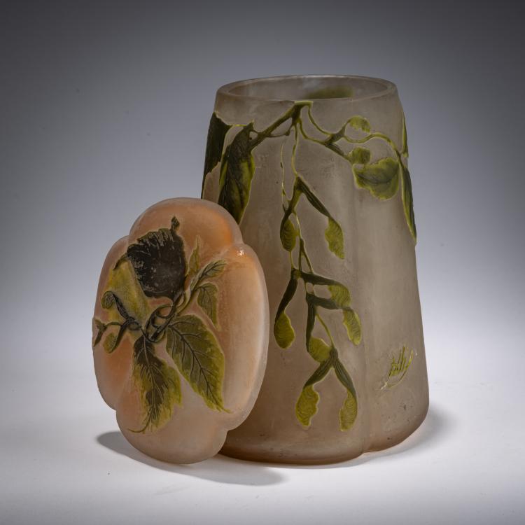 Bild 6 zu Objekt, Jar '&Eacute;rable &agrave; feuilles de fr&ecirc;ne', presumably 1905-08, Gall&eacute;, Nancy, 182A 98