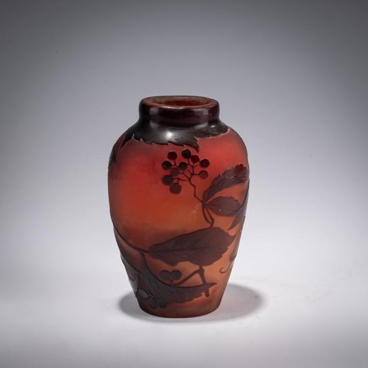 Bild 2 zu Objekt, Vase 'Sorbiers', 1925-36, Gall&eacute;, Nancy, 182A 135