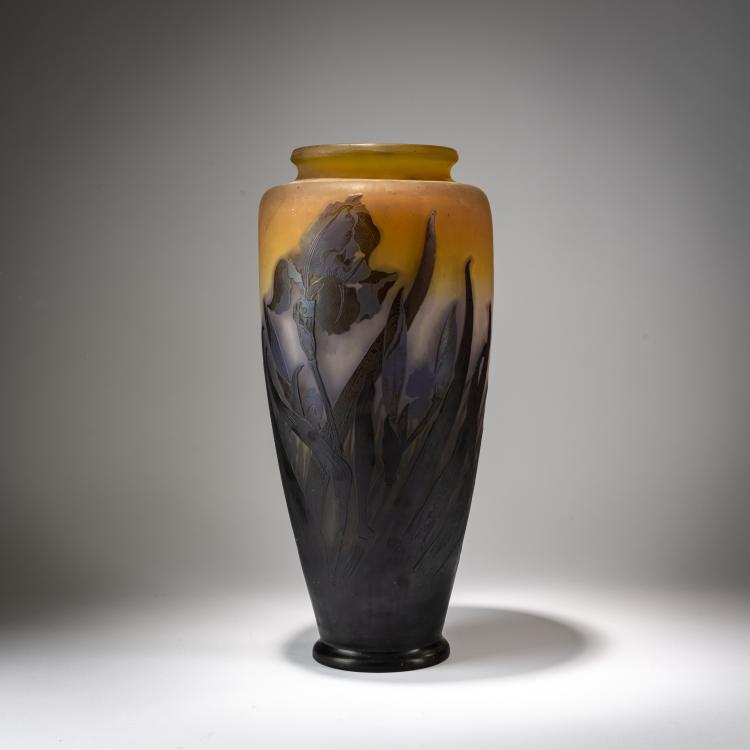 Bild 2 zu Objekt, Huge vase 'Iris', 1908-20, Gall&eacute;, Nancy, 182A 115