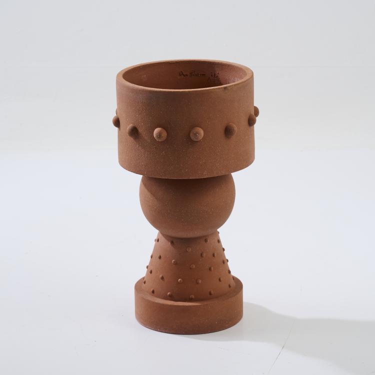 Bild 2 zu Objekt, Flower pot from the 'Folly' series, 1991-93, Dan Friedman, Alessio Sarri Ceramiche, Sesto Fiorentino, 180B 560