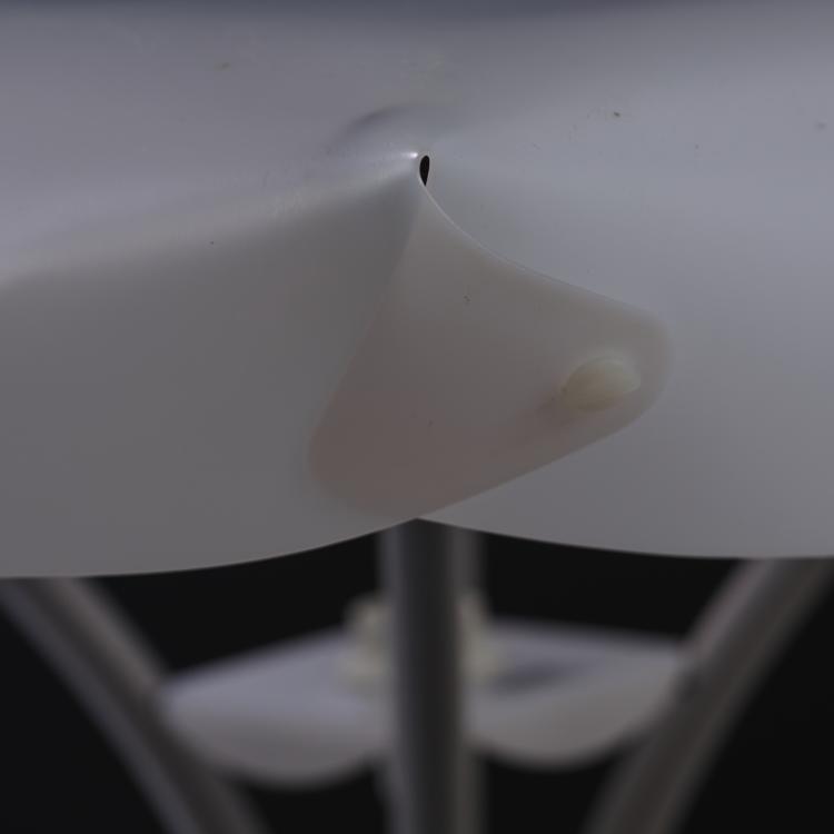 Bild 3 zu Objekt, Prototype 'Flying Table' from the 'Atlantide Collection', 1990s, Patrick Zulauf, Driade, Corsico, 181A 504