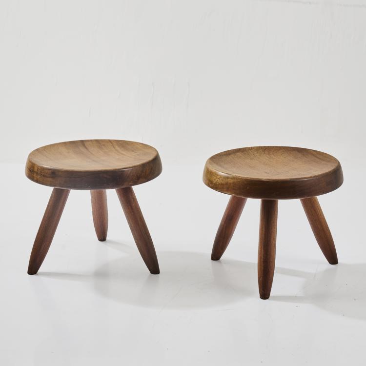 Bild 1 zu Objekt, Zwei Hocker, 1938, Charlotte Perriand, Blanchon, Paris; Sentou, Paris; Steph Simon, Paris, 181A 205