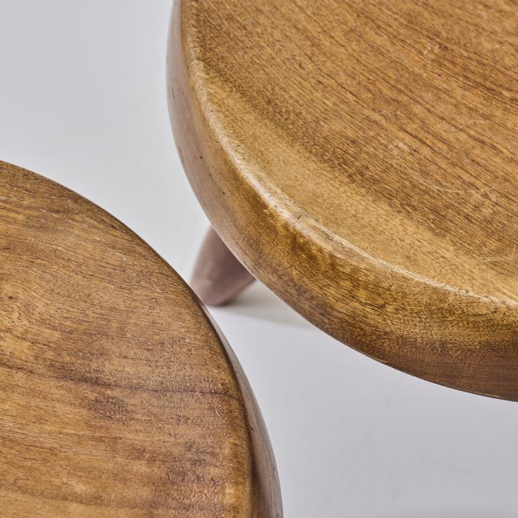 Bild 2 zu Objekt, Zwei Hocker, 1938, Charlotte Perriand, Blanchon, Paris; Sentou, Paris; Steph Simon, Paris, 181A 205
