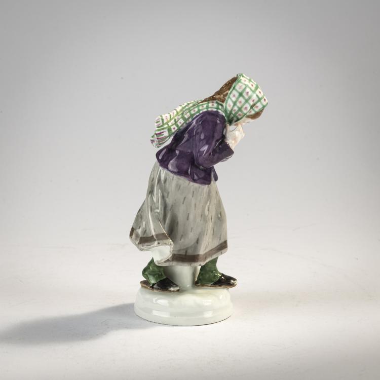 Bild 2 zu Objekt, 'Girl fending off Snowballs', 1905-10, Alfred Otto Adalbert K&ouml;nig, Meissen, KPM, 182A 409