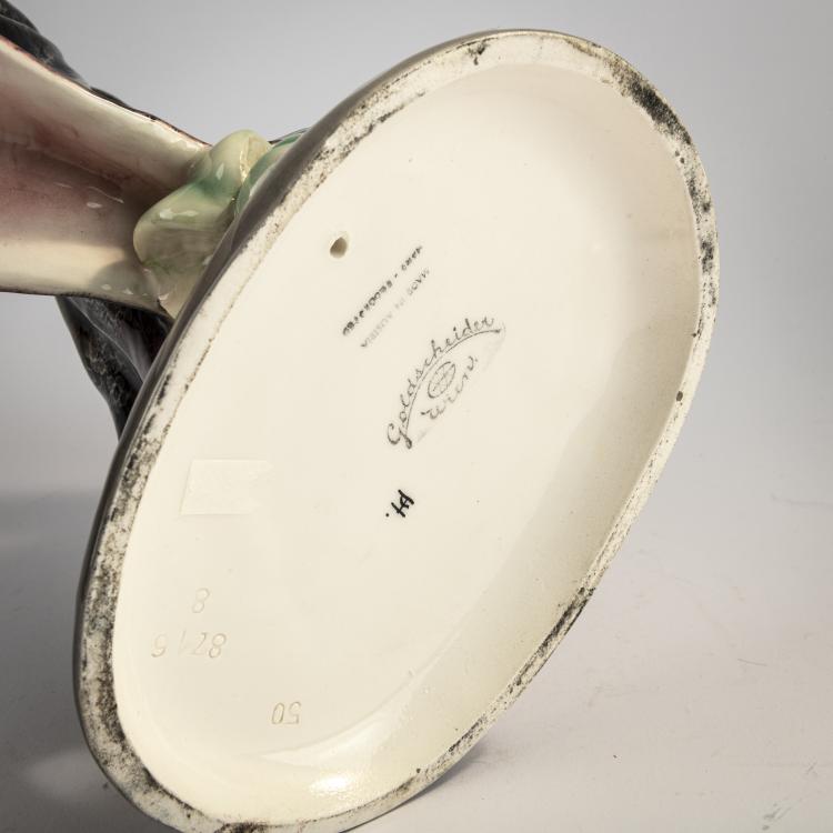 Bild 5 zu Objekt, 'Dunja', c. 1941, Stephan Dakon, Goldscheider, Wien / Vienna, 182A 388