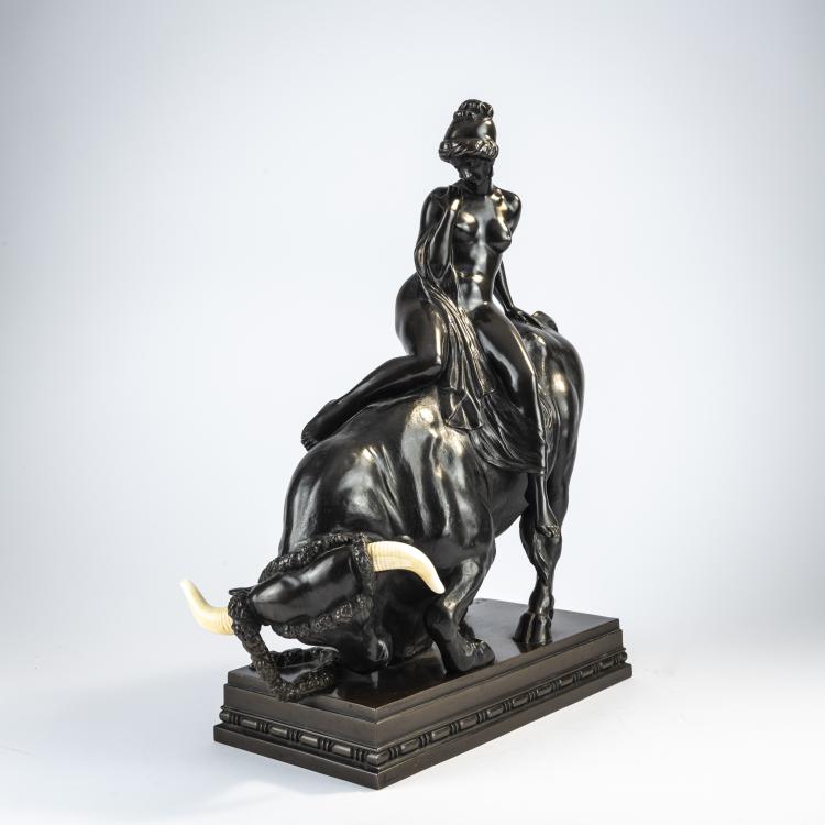 Bild 1 zu Objekt, Chryselephantine figure 'Europe on the bull', c. 1908, Albert Hinrich Hussmann, 182A 272