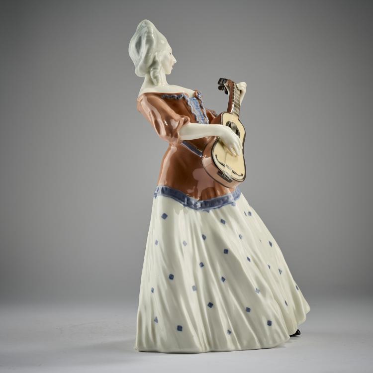 Bild 2 zu Objekt, 'Cabaret singer', 1909, Hermann Hubatsch, Berlin, KPM, 182A 397