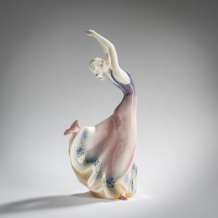 Bild 1 zu Objekt, Dancer, c. 1930, Hertwig & Co., Katzh&uuml;tte, 182A 389