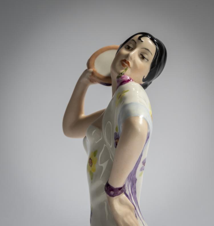 Bild 3 zu Objekt, 'Spanish dancer', c. 1938-45, Duxer Porzellan-Manufaktur AG, vorm. Eduard Eichler, 182A 380
