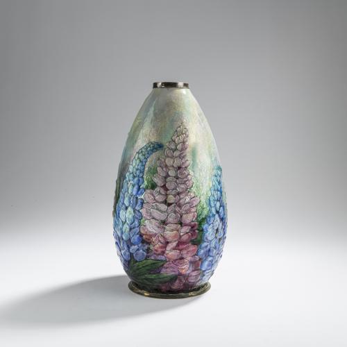Vase, pre- 1956