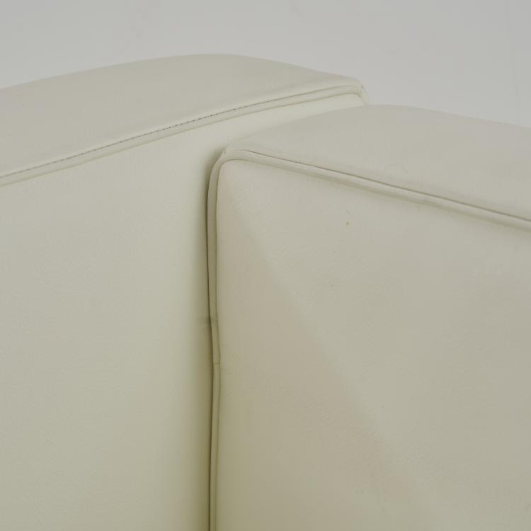 Bild 5 zu Objekt, 'LC 2' easy chair, 1928 (Design), Pierre Jeanneret,Charlotte Perriand,Le Corbusier Charles-&Eacute;douard Jeanneret-Gris, Cassina, Mailand / Milan, 181A 172