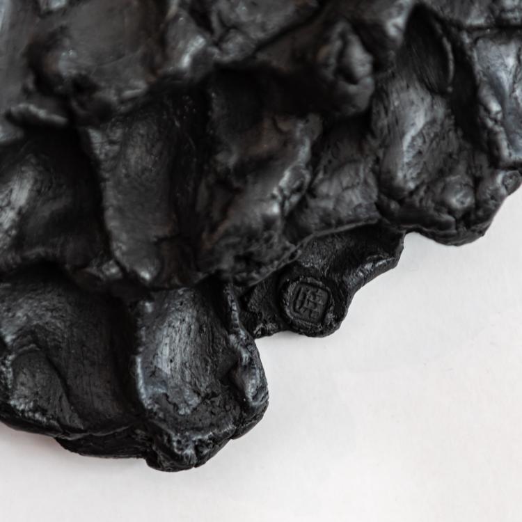 Bild 3 zu Objekt, Wall sculpture 'Finger on Ear', 2007, Satoru Hoshino, 181C 828