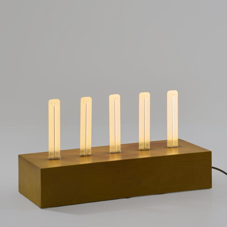 Bild 1 zu Objekt, Table/wall light 'Pattica' from the 'Mobili Lunghi' series, 1999 (design), Ettore Sottsass, Post Design, Mailand / Milan, 181A 9