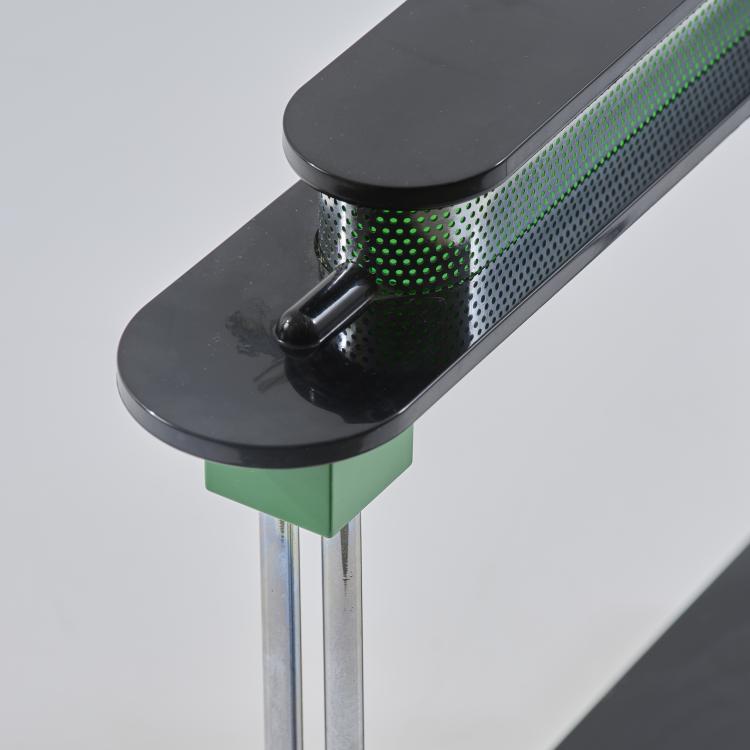 Bild 2 zu Objekt, Table light 'Pausania', 1983 (design), Ettore Sottsass, Artemide, Mailand, 181A 36