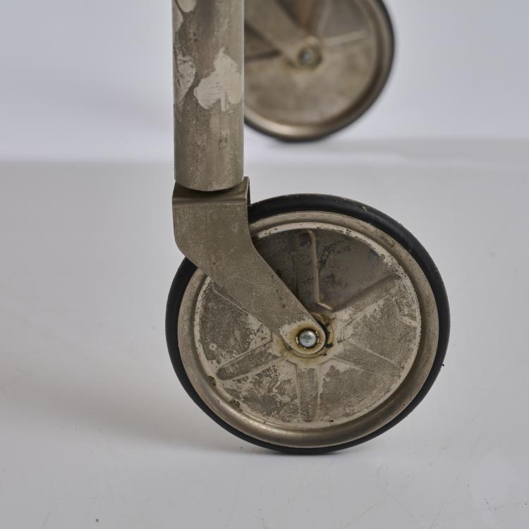 Bild 2 zu Objekt, Serving trolley, 1960, Walter Wirz, Renz, Wilhelm, B&ouml;blingen, 181A 355