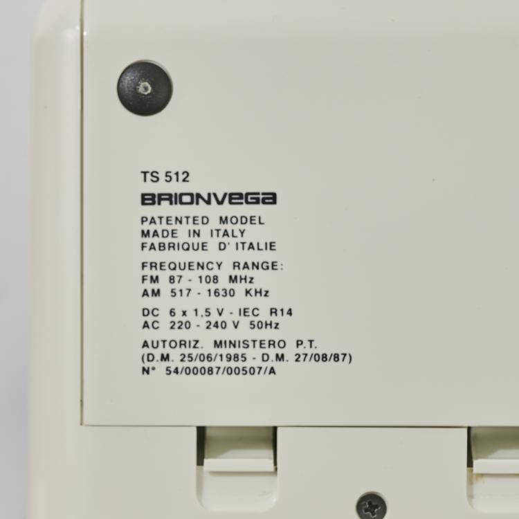 Bild 4 zu Objekt, Folding radio 'TS 502', 1964 (design) and folding radio 'RK 501 ALPHA 2', 1968, Mario Bellini,Richard Sapper,Marco Zanuso, Brionvega, Mailand; Siemens, M&uuml;nchen, 181A 233