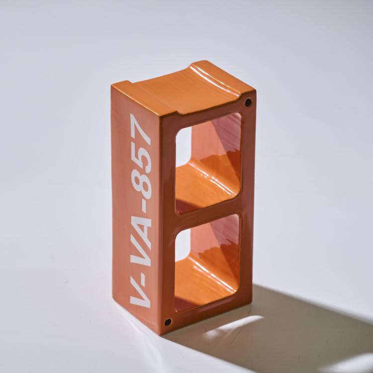 Hauptbild zu Objekt, Ceramic Block 'V-VA-675', 2019, Virgil Abloh, Vitra Design, Birsfelden, 181A 87