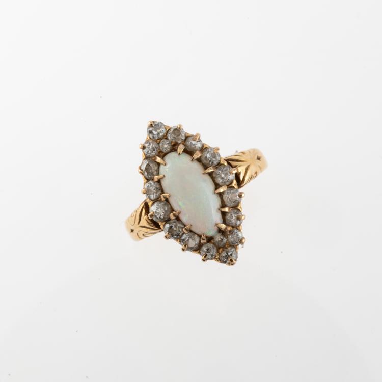 Bild 1 zu Objekt, Art Deco navette ring with opal and diamonds, 182D 1087