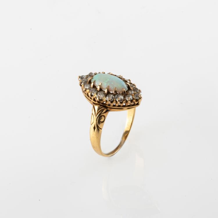 Bild 2 zu Objekt, Art Deco navette ring with opal and diamonds, 182D 1087