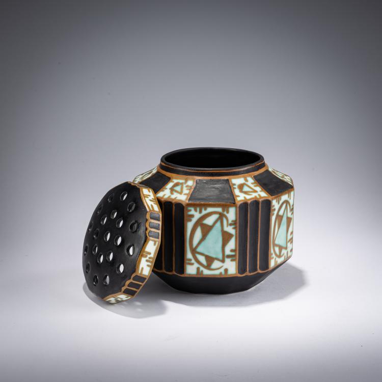 Bild 2 zu Objekt, Rose vase, c. 1926/27, Charles Catteau, Boch Fr&egrave;res, La Louviere, 182A 368