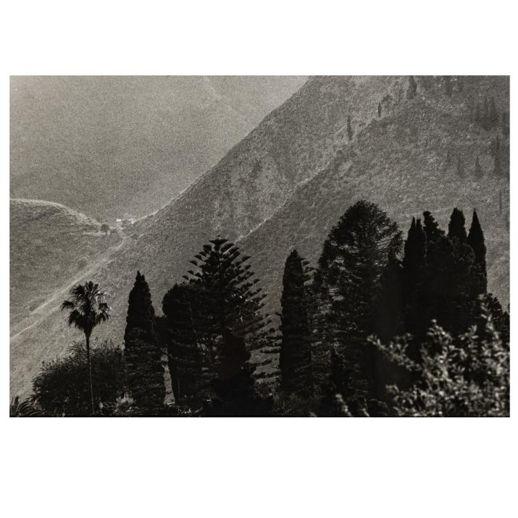 Bild 2 zu Objekt, Landscape, probably Sicily, from the series 'Saget, Steine, mir an ...', c. 1980 and Italian landscape, c. 1980 (prints probably later), Ingrid von Kruse, 181C 763