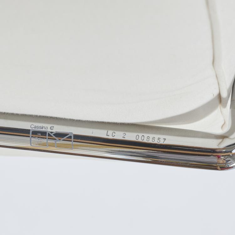 Bild 7 zu Objekt, Two-seater sofa 'LC 2', 1928 (design), Pierre Jeanneret,Charlotte Perriand,Le Corbusier Charles-&Eacute;douard Jeanneret-Gris, Cassina, Mailand / Milan, 181A 178