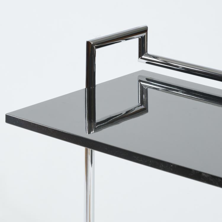 Bild 2 zu Objekt, Beistelltisch 'Petite Coiffeuse', 1927 (Entwurf), Eileen Gray, ClassiCon, M&uuml;nchen / Munich, 181A 176