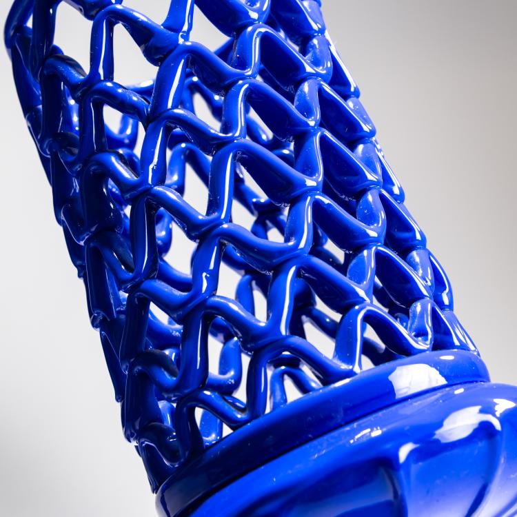 Bild 2 zu Objekt, Two 'Diatreta' lidded jars in 'Blu pasta vitrea', c. 1930, Toso, Fratelli, Murano, 181B 550