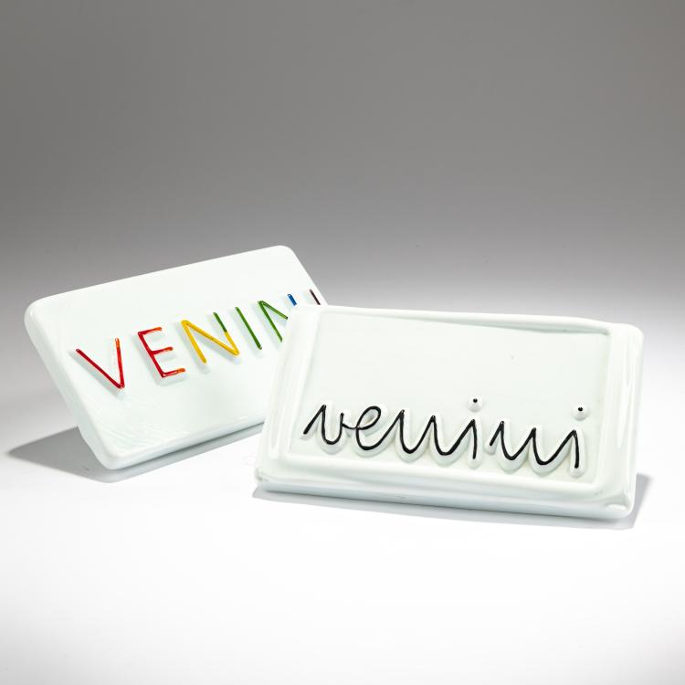 Bild 1 zu Objekt, Two 'Venini' advertising signs in 'Lattimo' glass, c. 1965 - 2019, Venini, Murano, 181B 704