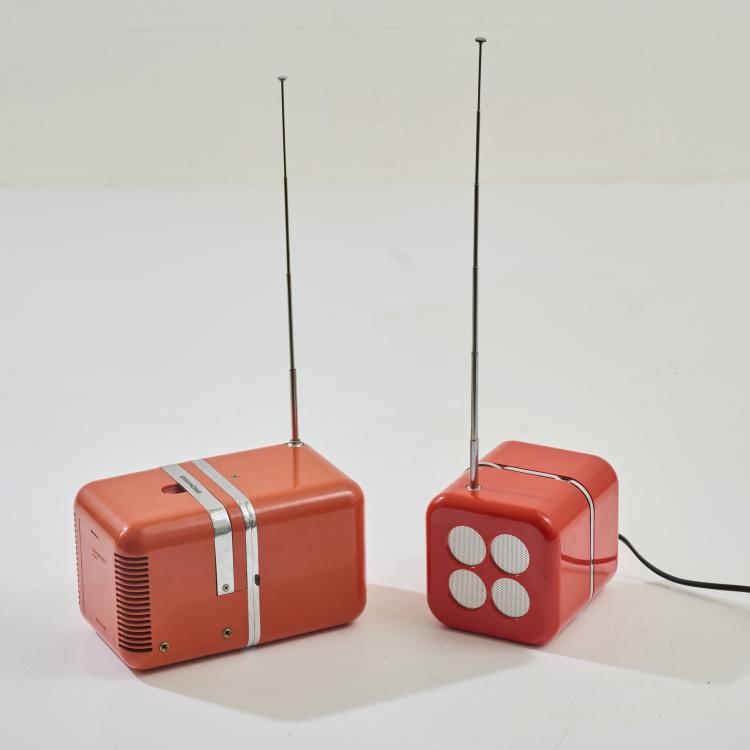 Bild 1 zu Objekt, Klappradios Siemens 'Rk 501 Alpha 2', 1968, Brionvega 'TS 502', 1964, Richard Sapper, Brionvega / Siemens, 181A 59