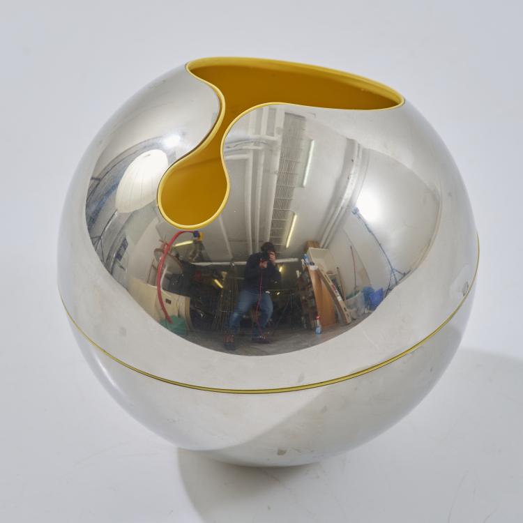 Bild 1 zu Objekt, Vasenobjekt 'Guscio N.1', 1972, Gi&ograve; Pomodoro, Alessi, Crusinallo, 181A 54