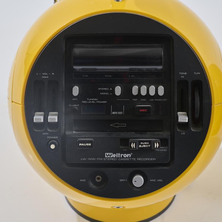 Bild 1 zu Objekt, Stereo-Kassettenrecorder '2004' mit zwei Lautsprechern '2003', 1970 (Entwurf), Weltron, Japan, 181A 60