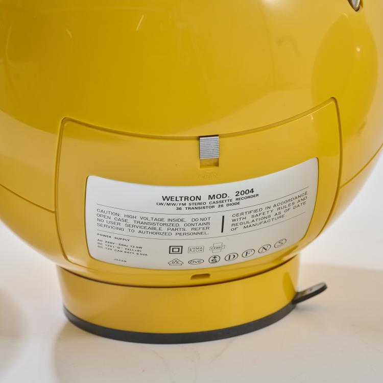 Bild 2 zu Objekt, Stereo-Kassettenrecorder '2004' mit zwei Lautsprechern '2003', 1970 (Entwurf), Weltron, Japan, 181A 60