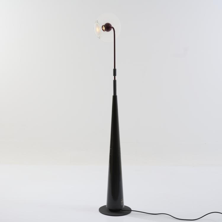 Bild 1 zu Objekt, 'Club' floor lamp, 1983, Pier Giuseppe Ramella, Arteluce, Mailand, 181A 257