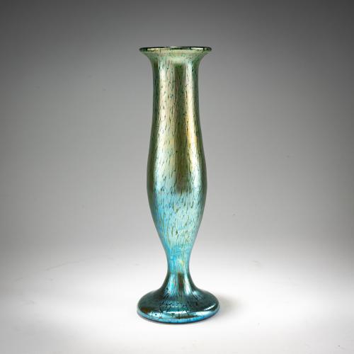 Schlanke 'Papillon'-Vase, 1898-1900